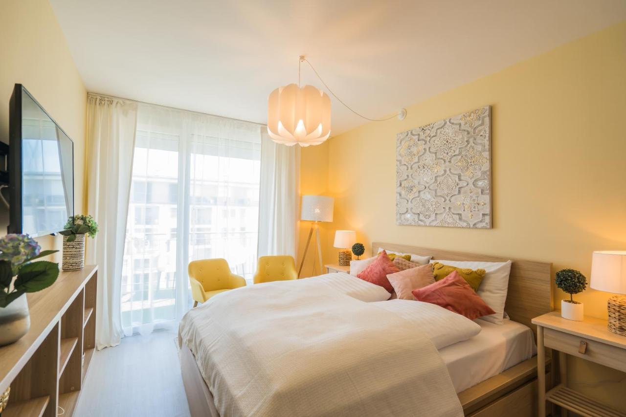 Mf Adriana Panorama Apartment Siofok Ngoại thất bức ảnh