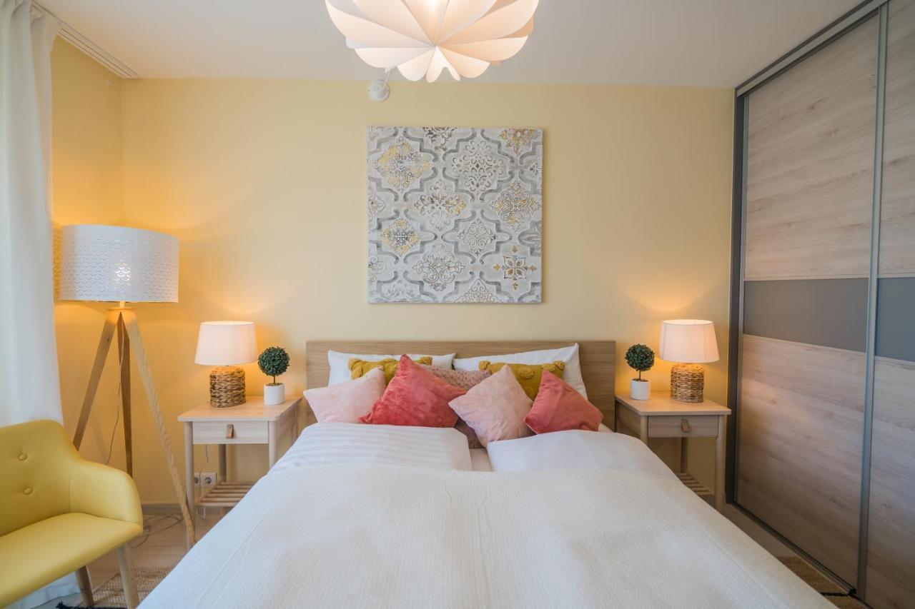 Mf Adriana Panorama Apartment Siofok Ngoại thất bức ảnh