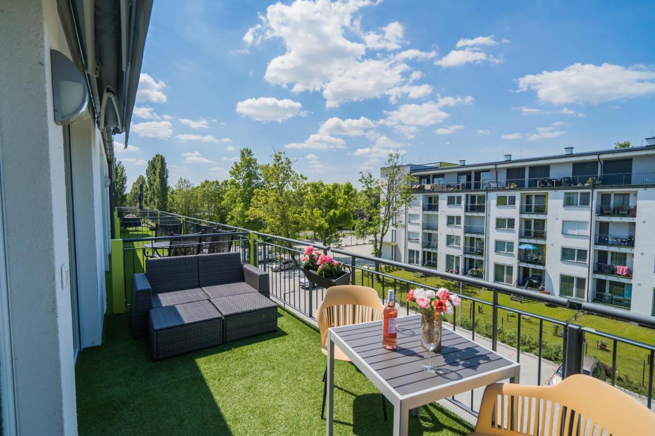Mf Adriana Panorama Apartment Siofok Ngoại thất bức ảnh